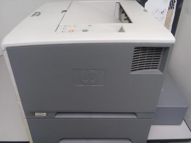 Impressora HP LaserJet 5200tn - Foto 4