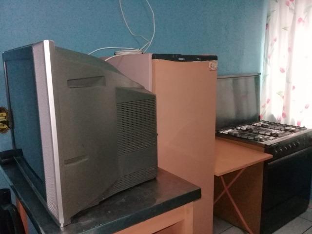 Quarto próximo terminal pinheirinho - Foto 5