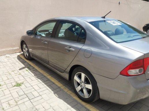Vendo Civic 2008 completo lxs 1,8 automático - Foto 3