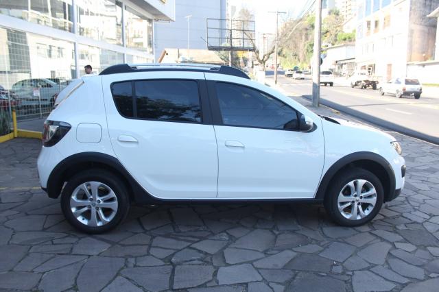 RENAULT SANDERO 2018/2018 1.6 16V SCE FLEX STEPWAY MANUAL - Foto 9