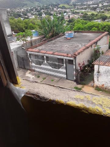 Vende se esta casa no maçilio em viana