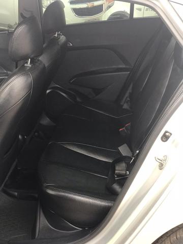 HB20 S Comfort Plus 2013/2014 manual 1.6 - Foto 8