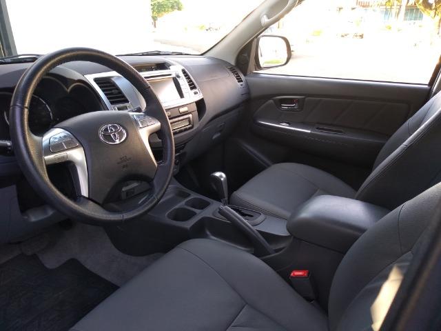 Toyota Hilux CD Srv 4x2 2.7 Flex Aut - Foto 6