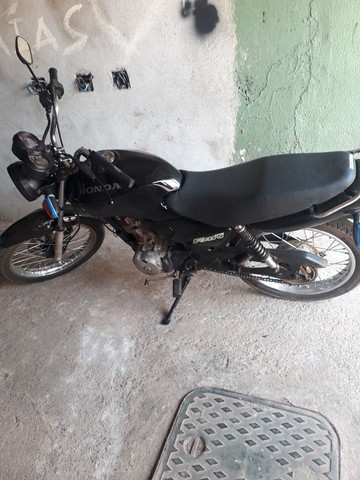 MOTO TITAN 125