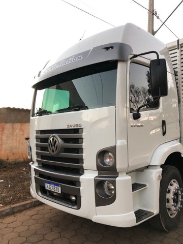 CAMINHÃO 24.250