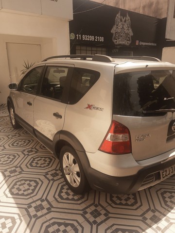 LIVINA XGEAR AUT 2012