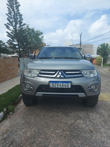 PAJERO DAKAR 2015 7 LUGARES