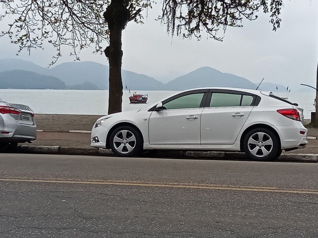 CRUZE LT
