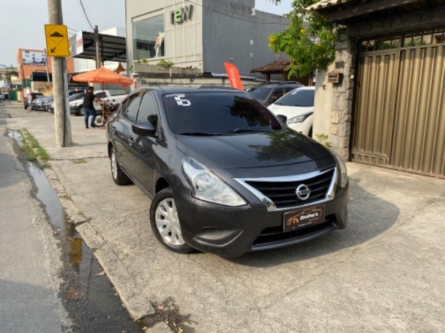 NISSAN VERSA SV 1.6 COMPLETO C/GNV 2016