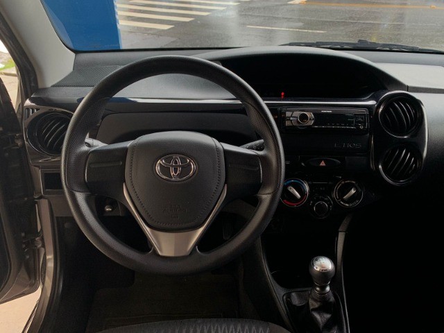 Toyota Etios X 1.3 - Foto 5