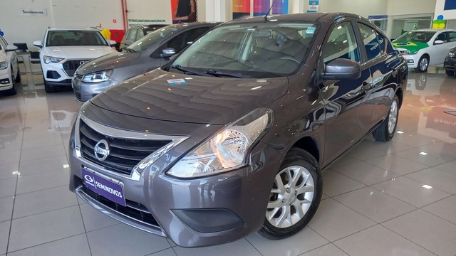 NISSAN VERSA SV 1.6 AT CVT 2018
