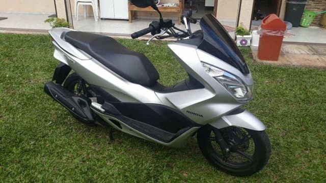 VENDO MOTO PCX INTEIRA 2017