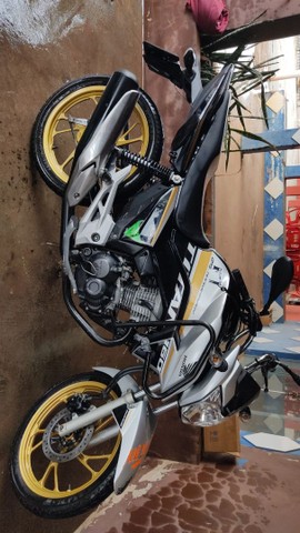 TITAN 160 2019 EDIÇÃO ESPECIAL 25 ANOS