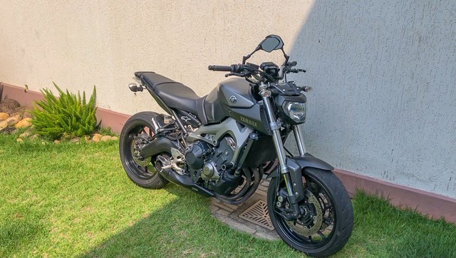 YAMAHA MT-09