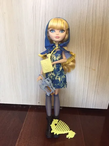 Boneca Ever After High Bonecas na Floresta Blondie Lockes Mattel