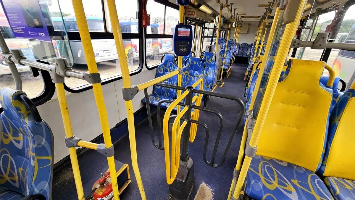 Ônibus Comil Svelto - Foto 11