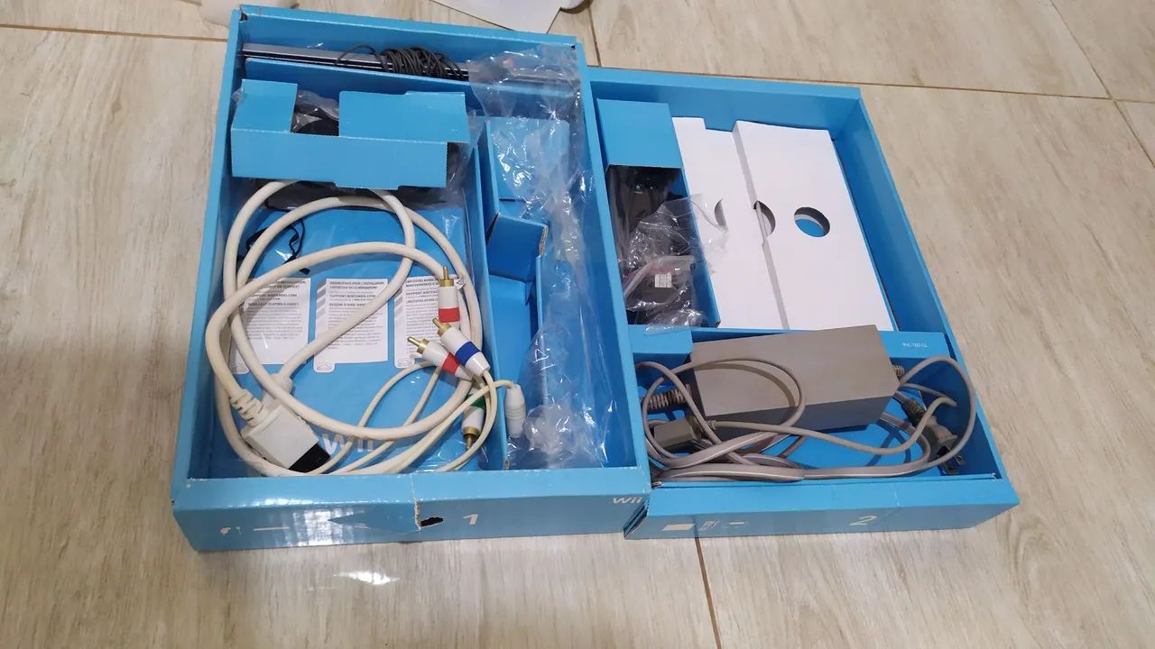 Nintendo Wii desbloqueado na caixa completo com manuais - Foto 4
