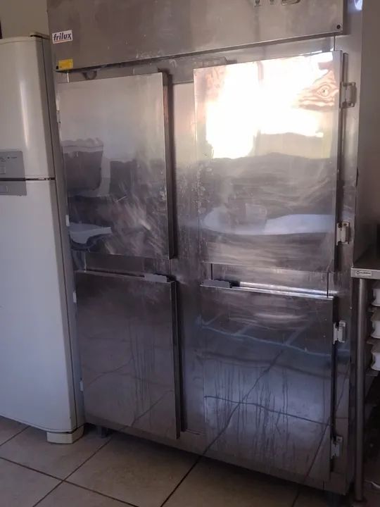 Geladeira Comercial 900L