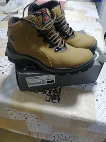 Bota best sale masculina olx