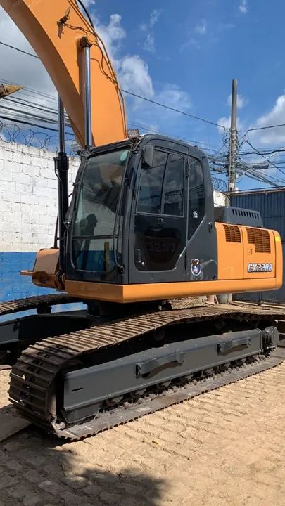 escavadeira 22ton case cx 220b - Foto 2