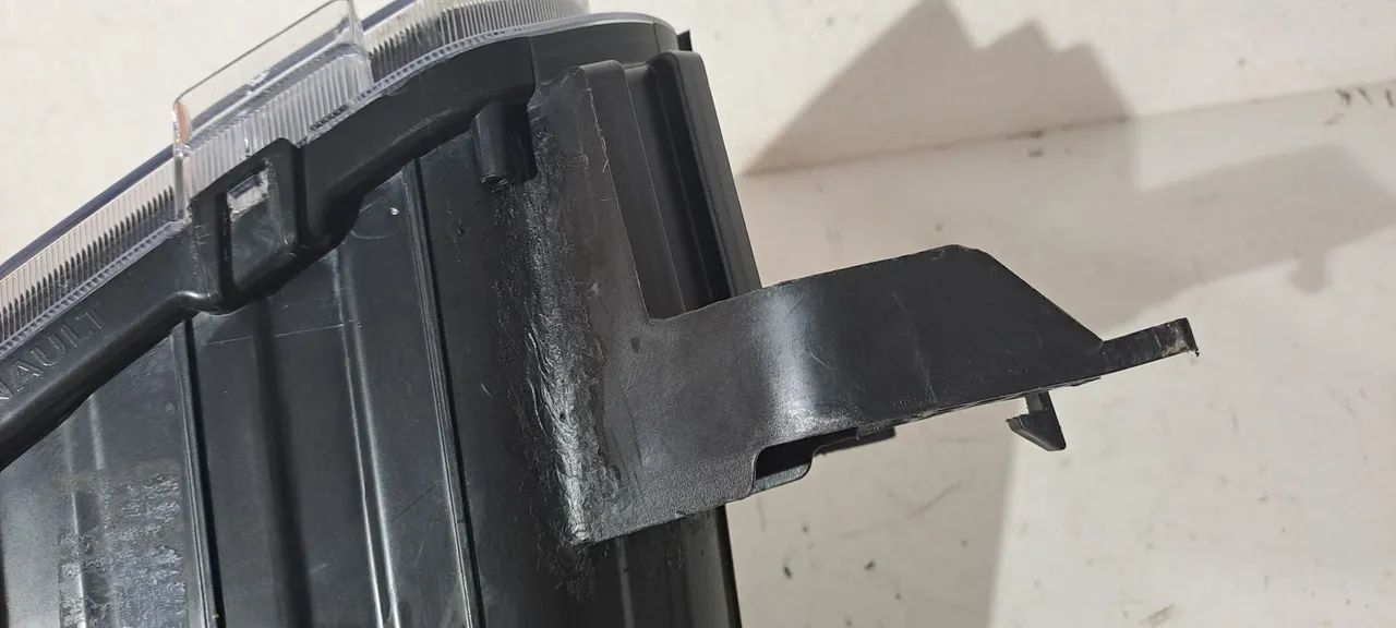 Farol Kwid 2022/2024 lado direito COM DETALHE  - Foto 9