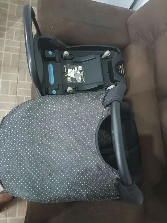 Bebe conforto e adaptador para carro  - Foto 3