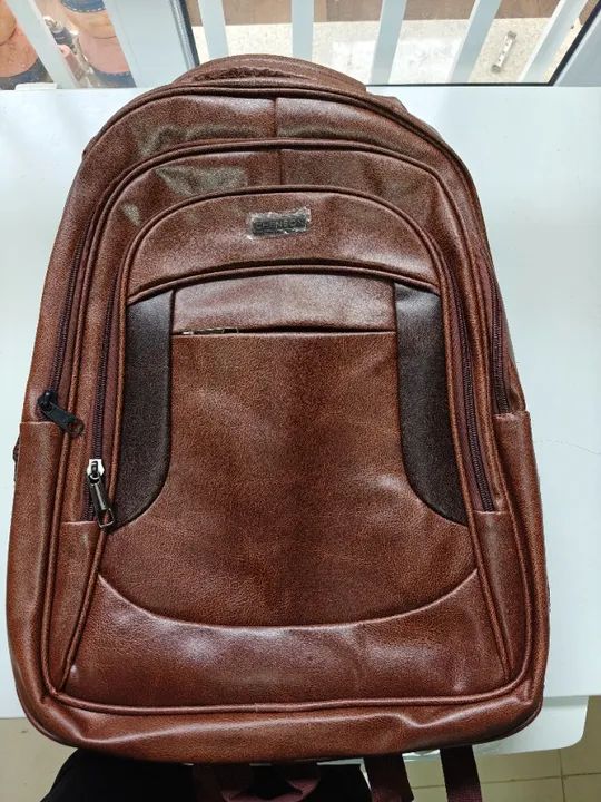Mochila de Notebook Chenson (couro PU) 53x40cm Preta ou Marrom - Foto 3