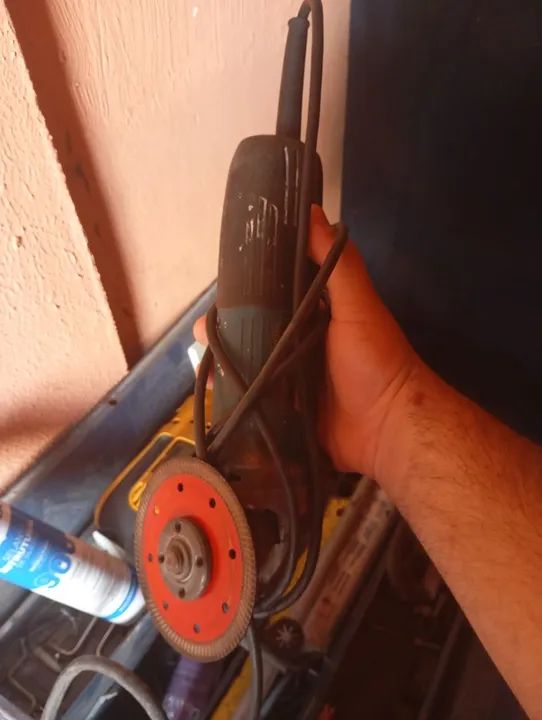 Esmeril Angular 115mm makita