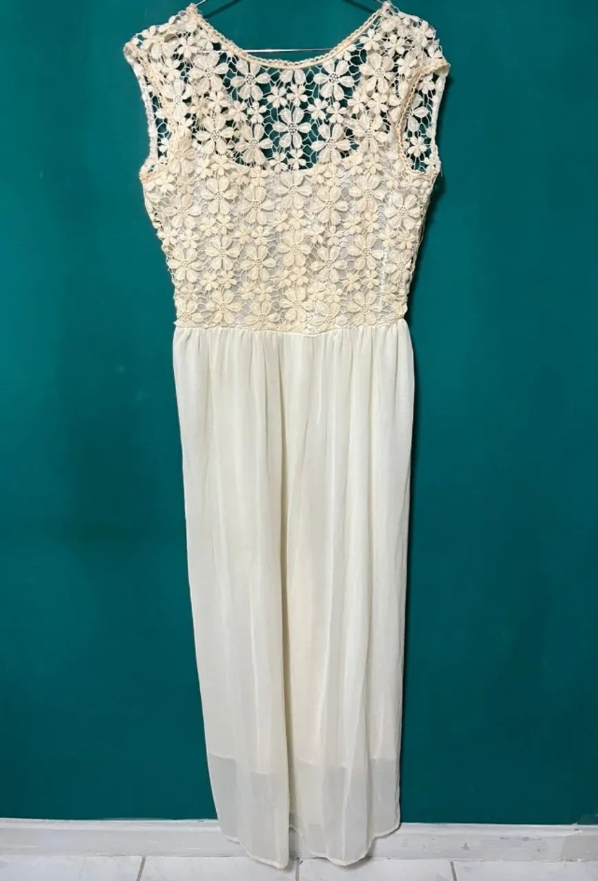 Vestido bege romântico - Foto 2