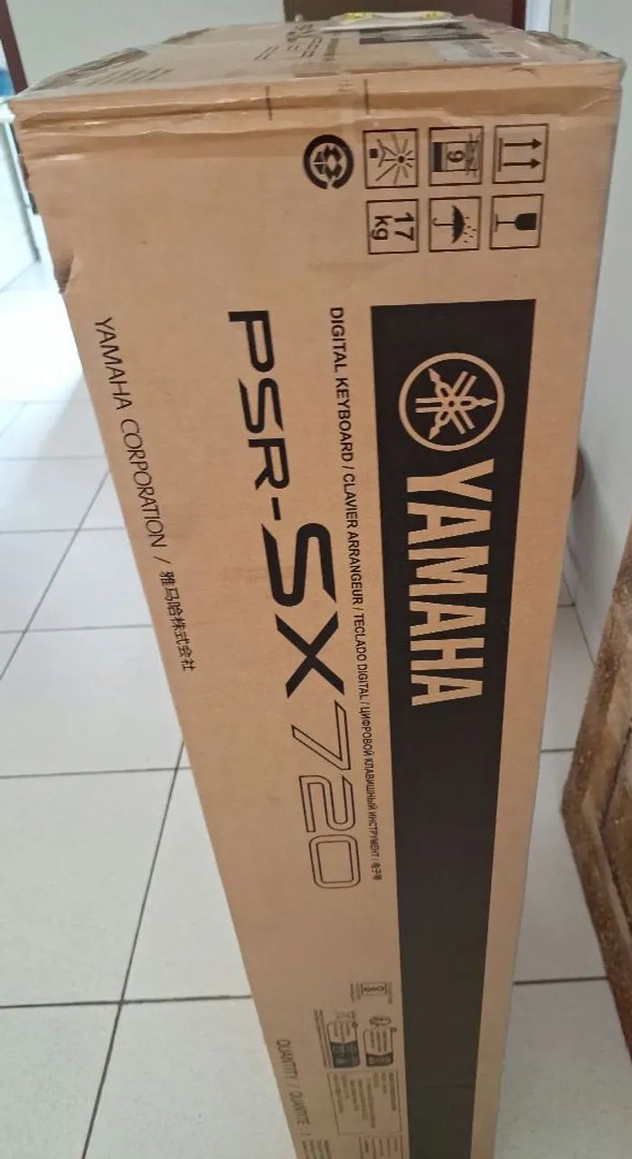 Teclado Yamaha PSR - SX720 - Novo (Lacrado) c/ Bolsa de Transporte + 15.000 presets