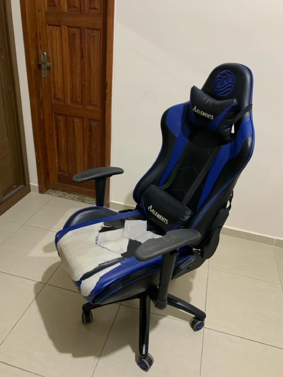 Cadeira Gamer Elements Azul e Preta