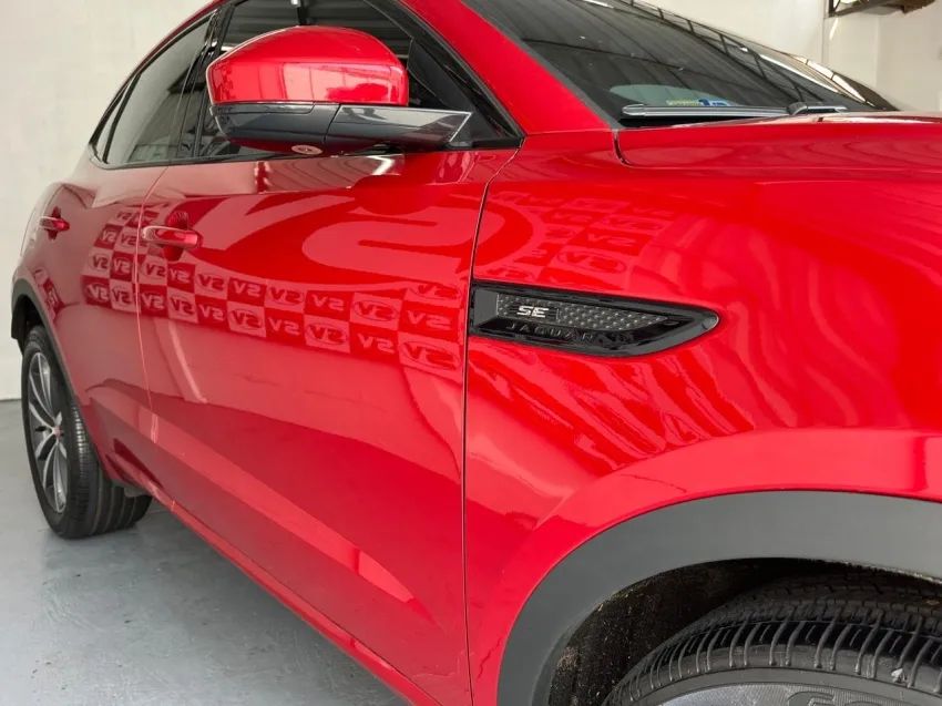 Jaguar E-PACE 2.0 16V P300 GASOLINA R-DYNAMIC SE AWD AUTOMÁTICO - Foto 4