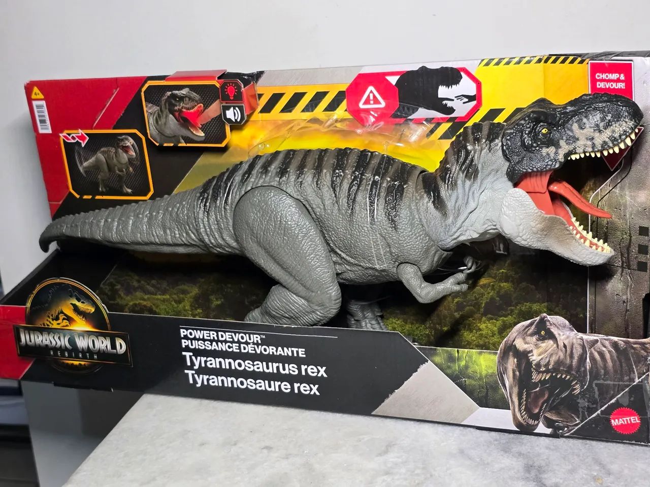 Jurassic World T-REX Power Devour Mattel lacrado