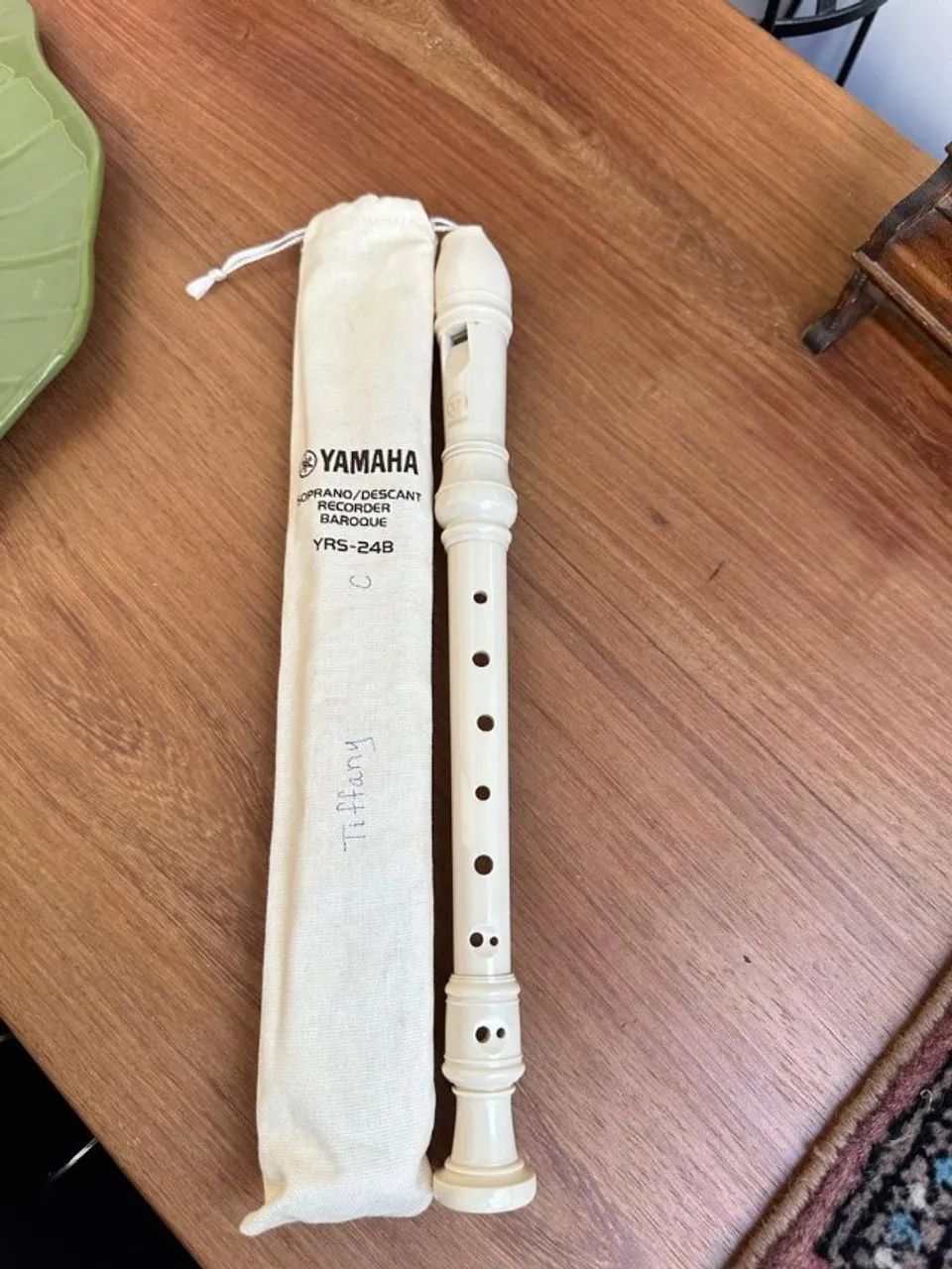 flauta yamaha modelo: yrs-24b