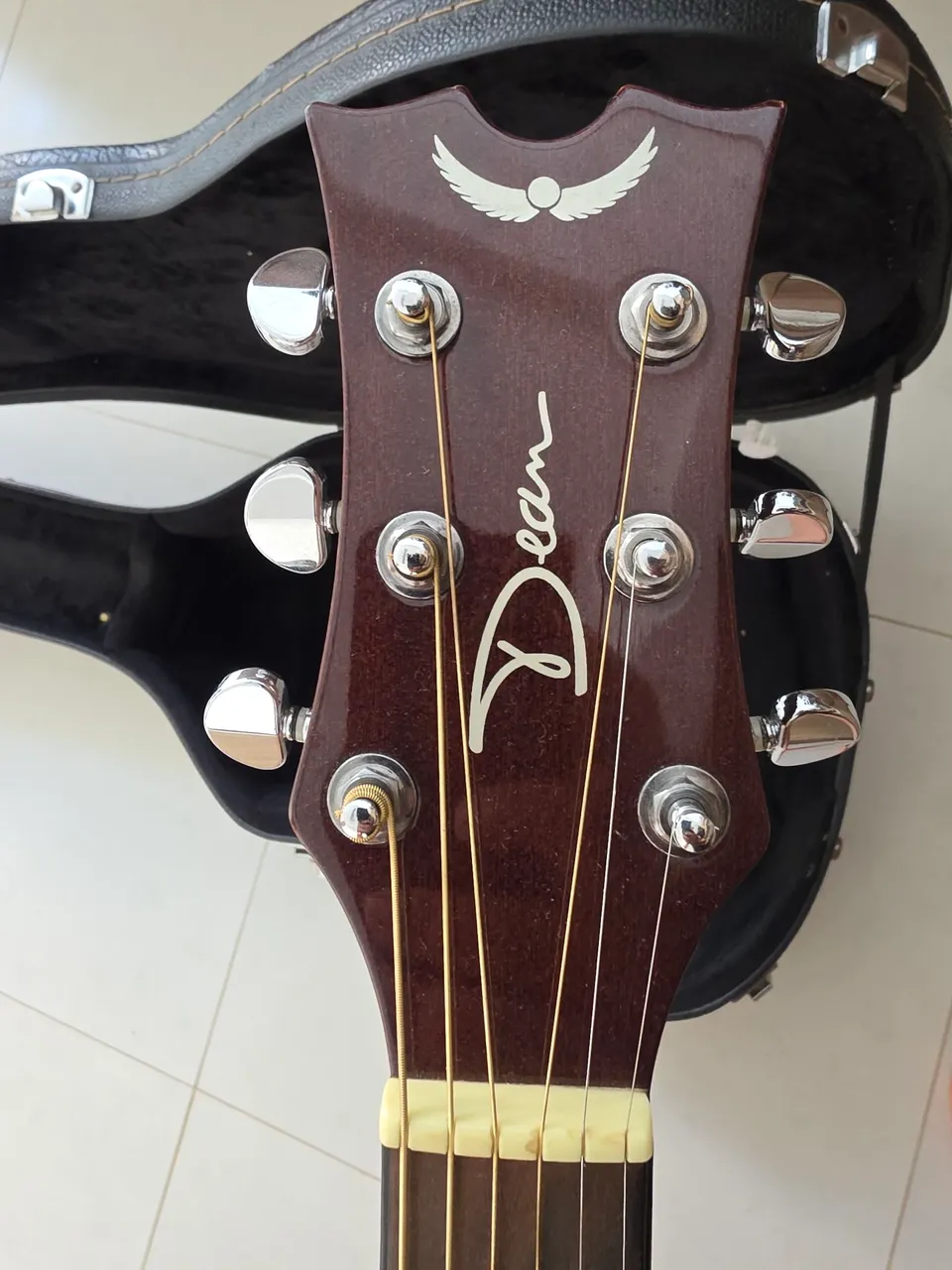 Violao eletrico Dean com case rigida