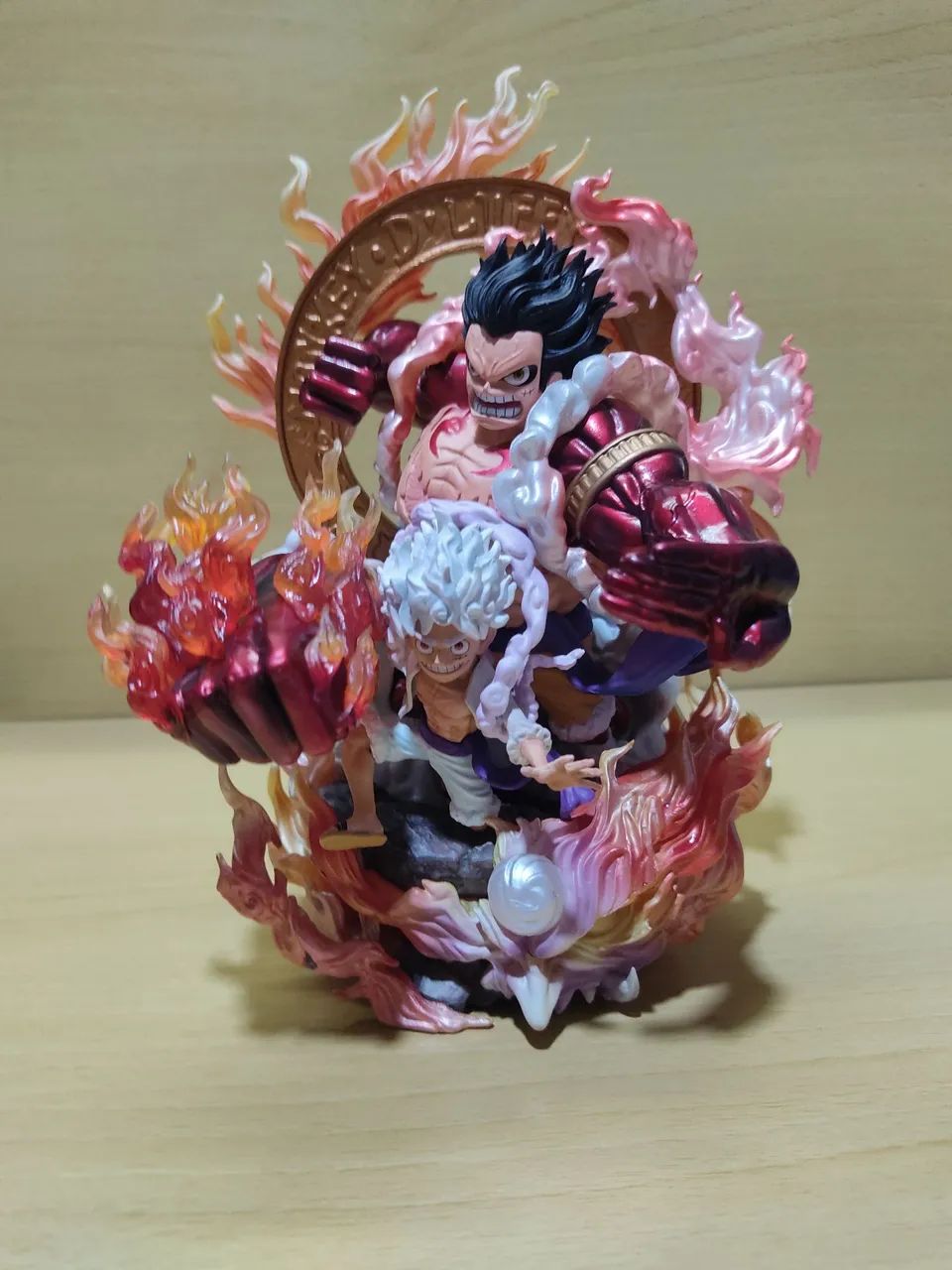 Figura de ação do Luffy de One Piece