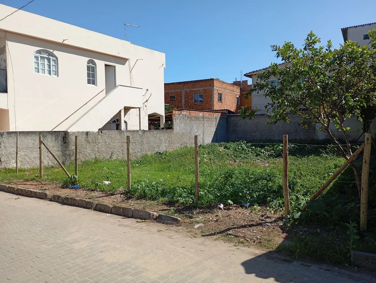 Lote de terreno com escritura e regustro, na praia de Itaipava, município de Itapemirim.