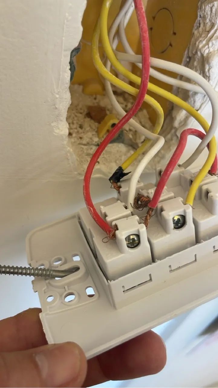 Eletricista / Marido de Aluguel - Foto 3