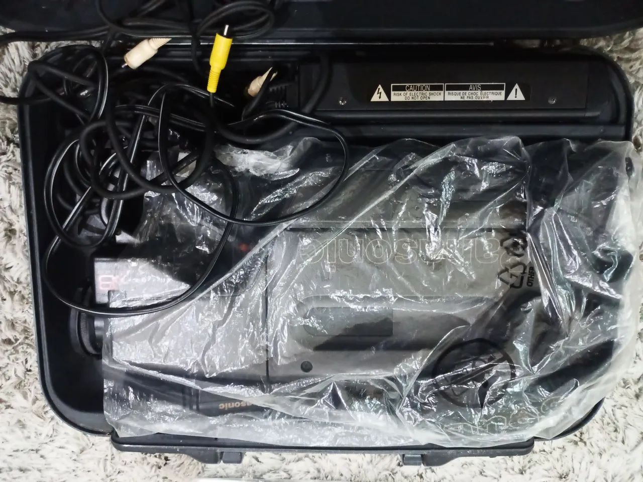 Filmadora Panasonic OmniMovie VHS HQ PV-610 - Foto 2