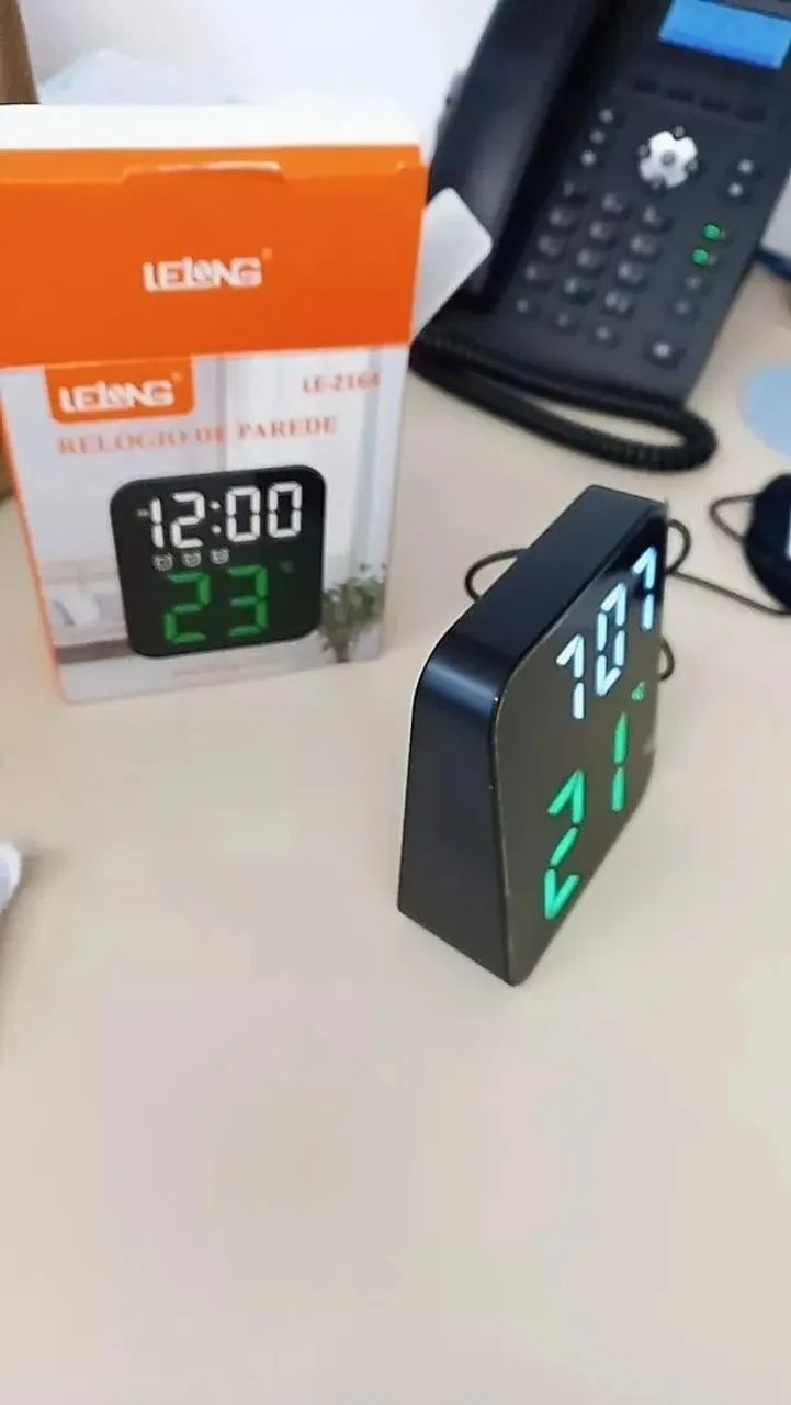 Relógio Digital Led Temperatura Alarmes Usb Mesa E Parede LE-2164 Loja Coimbra Computadore - Foto 2