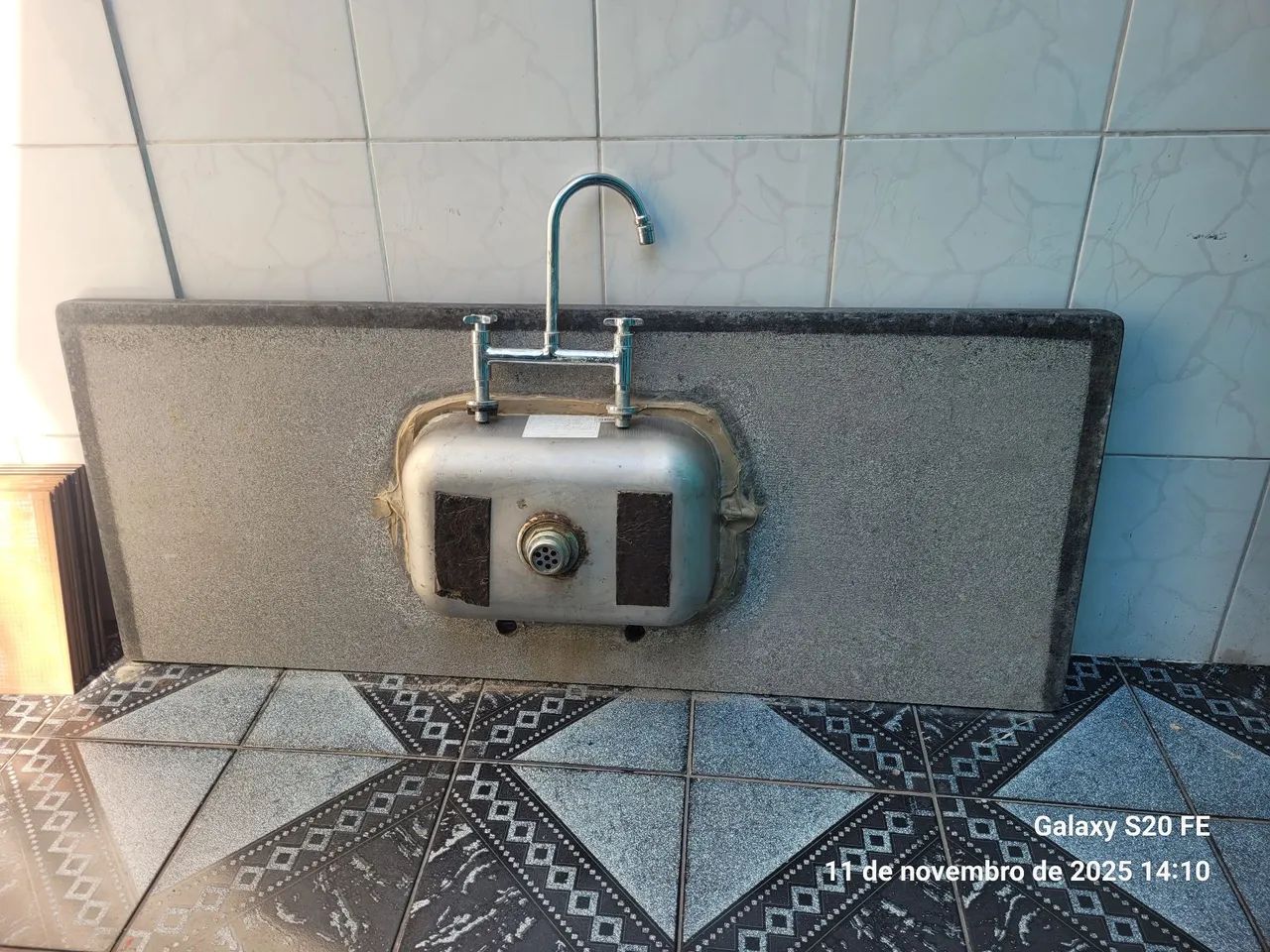 Pia com torneira usada - Foto 4