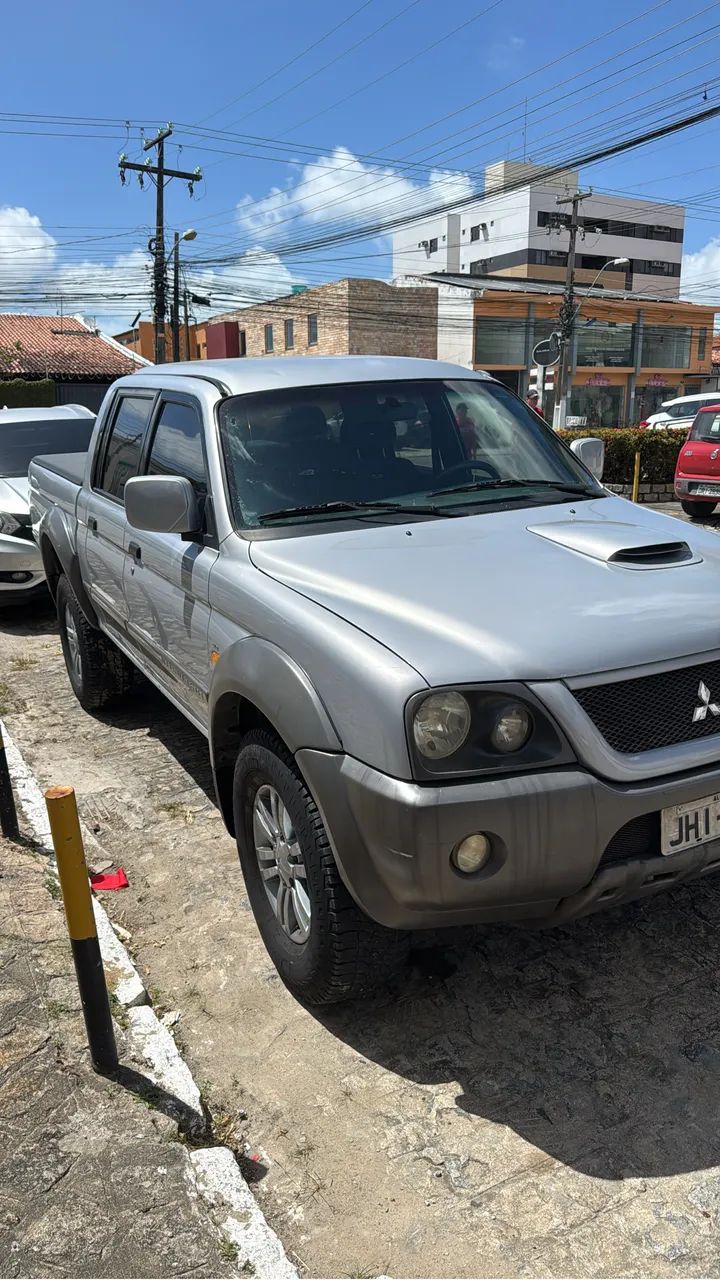 Mitsubishi L200 Outdoor GLS 2.5 4X4 CD TDI Diesel 2009 - Foto 6