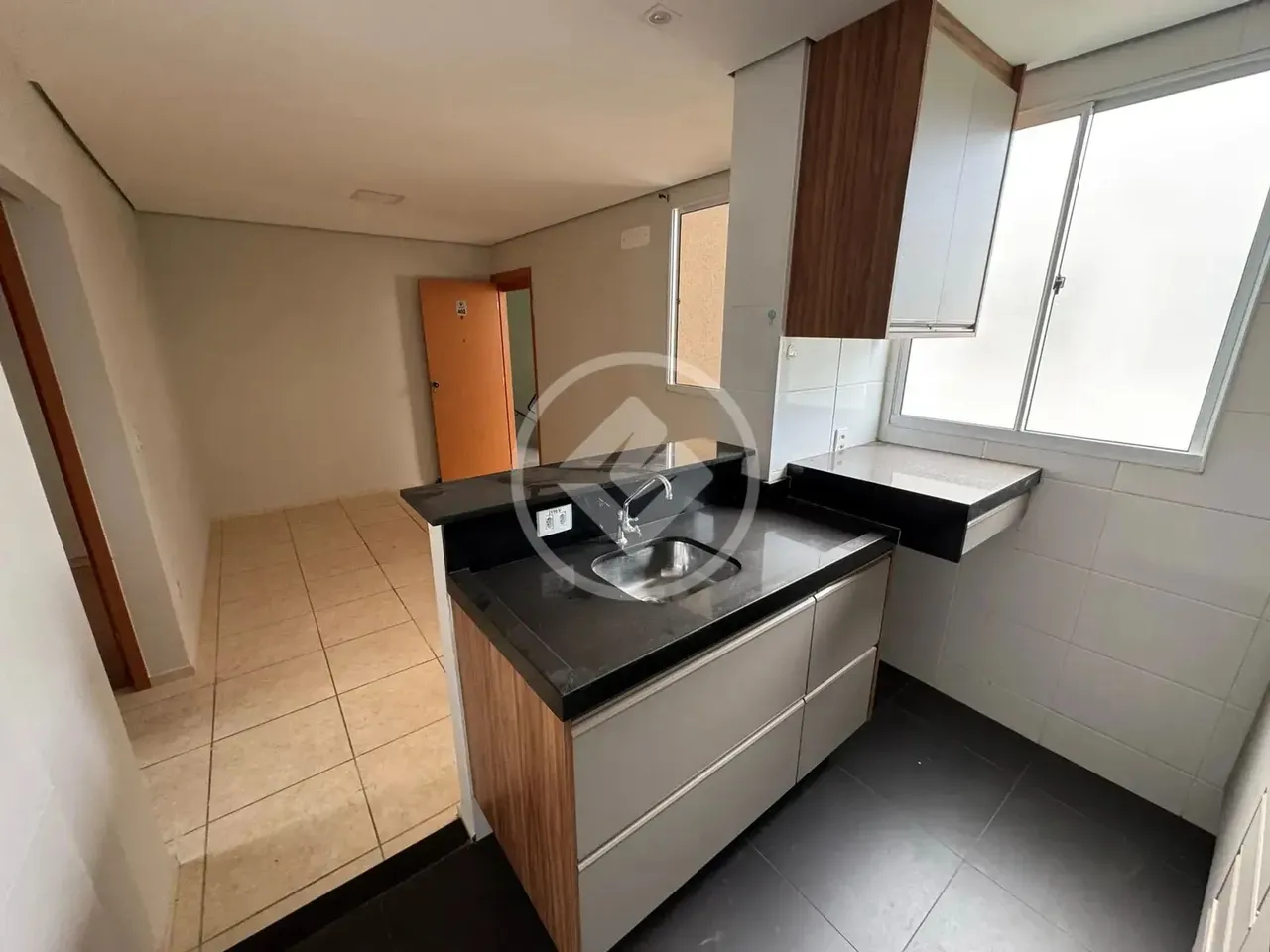 APARTAMENTO NO CHAPADA DA COSTA - COMPLETO DE PLANEJADOS codigo: 123093