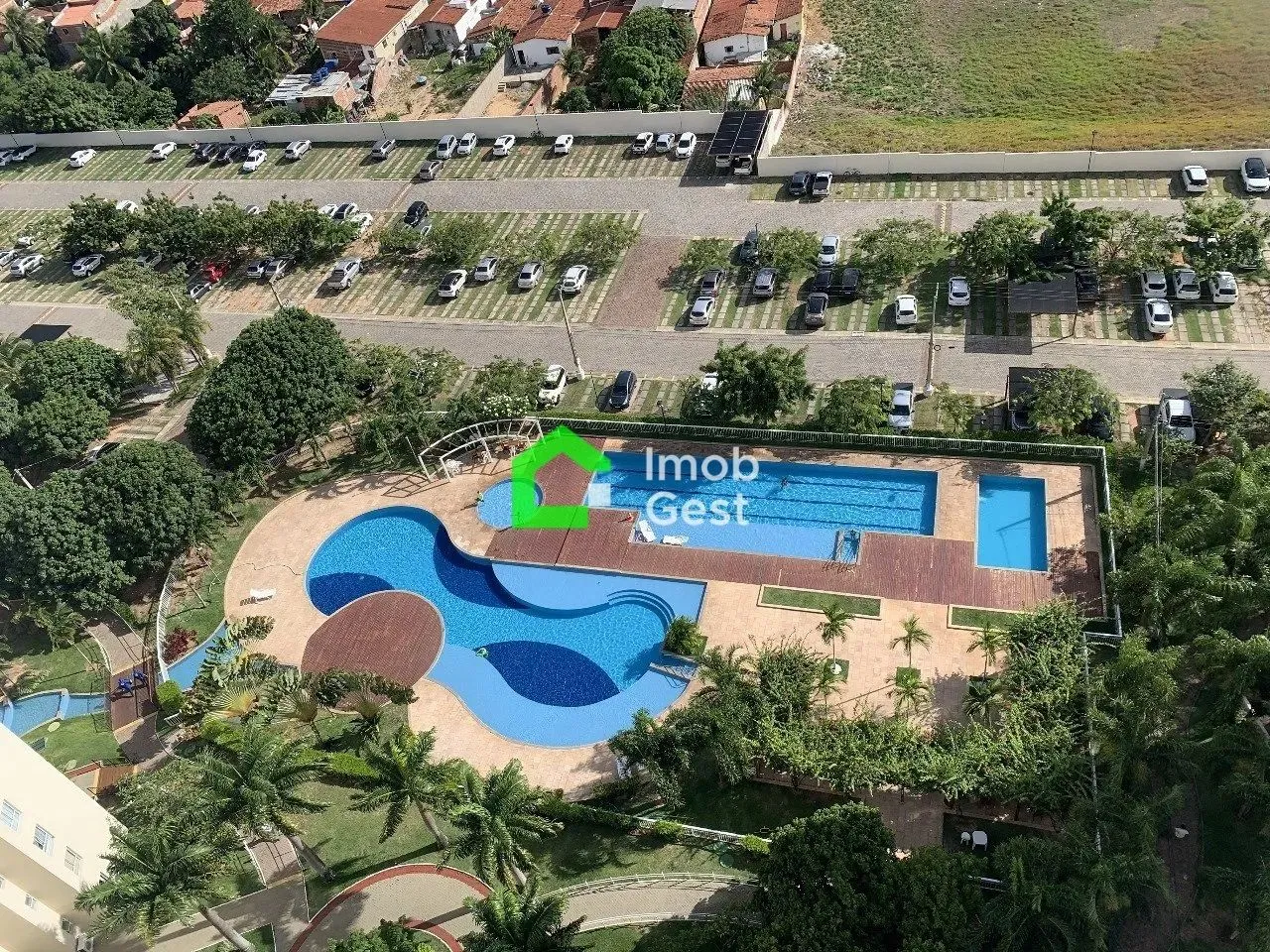 Cobertura no L'acqua Condomínio Club