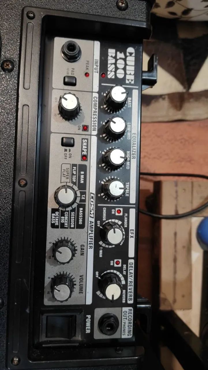 Cubo de baixo Roland Cube 100 R$3.900,00 whats * - Instrumentos