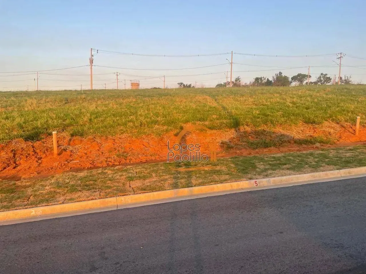 Lindo lote em condomínio fechado, próximo do centro de Atibaia