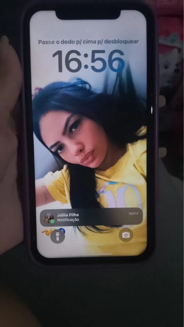Vende-se iPhone XR pegando td 