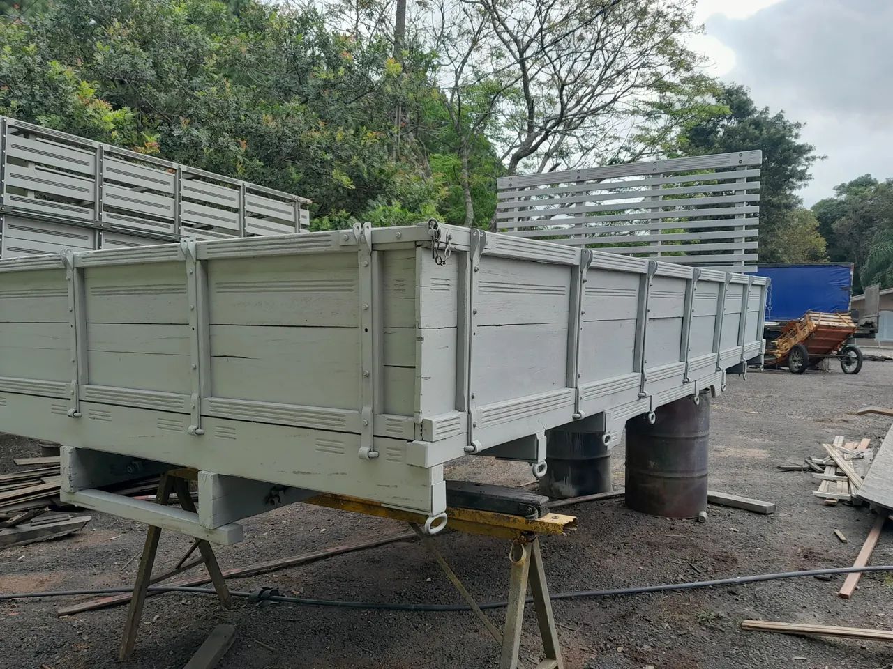 Carroceria de 608