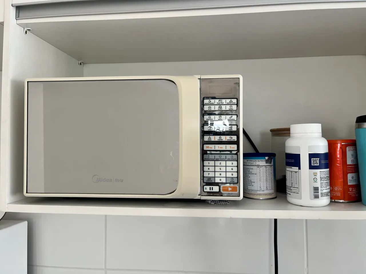 Vendo Microondas 20l de 127V