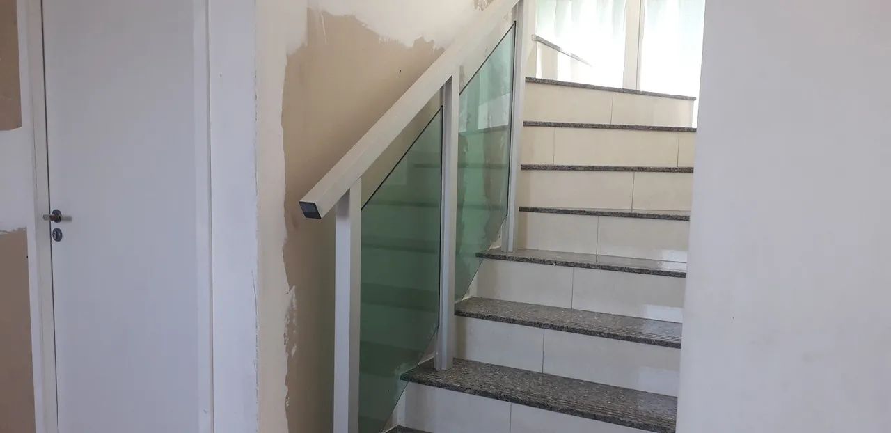 Guarda Corpo de Vidro e Alumínio para Escada